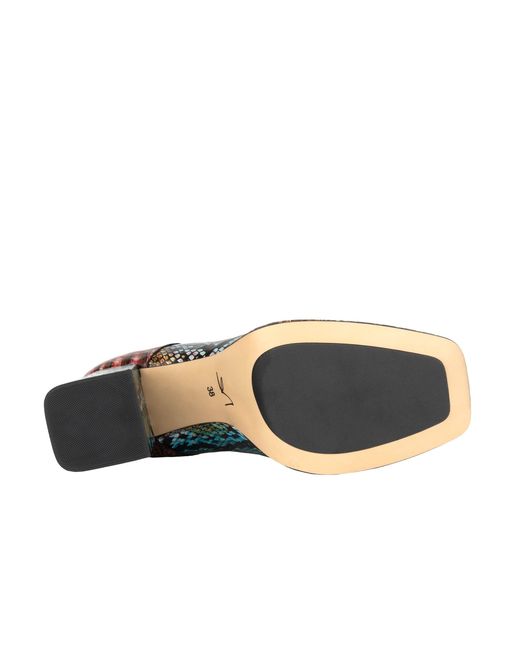 Embassy London USA Blue Roulette Platform