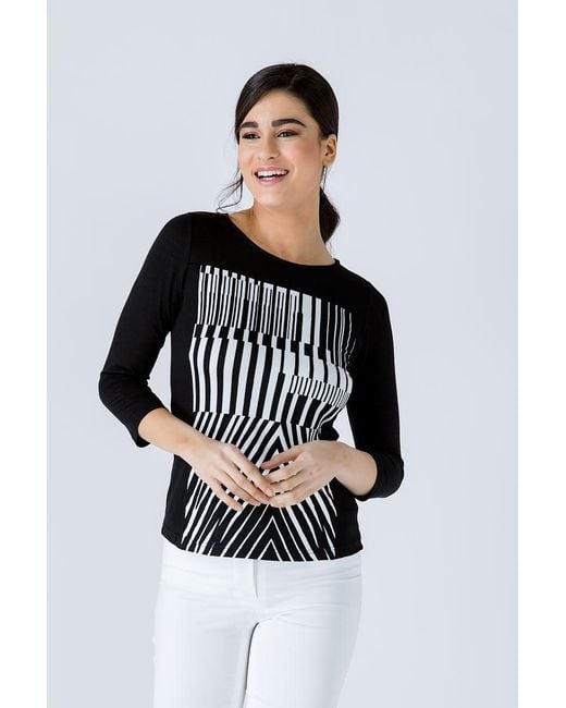 Conquista Black Print Detail Top