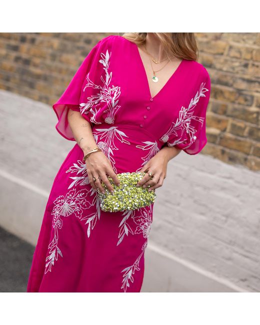 Hope & Ivy Pink The Christine Embroidered Flutter Sleeve Plunge Neck Midi Dress