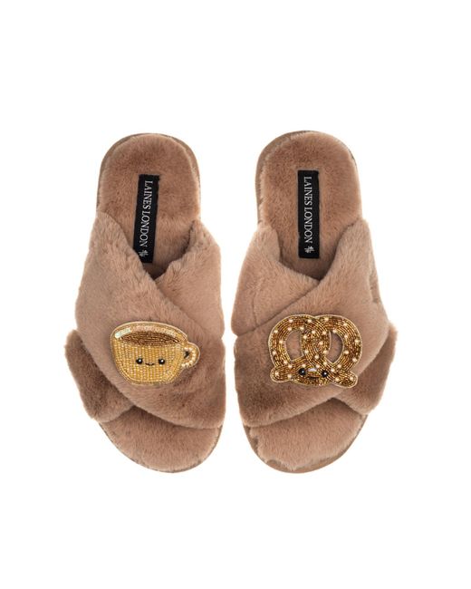 Laines London Brown Classic Slippers With Laines Lovables Hot Chocolate & Pretzel Brooches