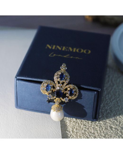 Ninemoo Metallic Royal Iris Natural Pearl Brooch & Pendant