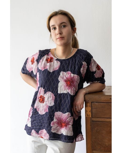 Stovaria Blue Mulmul Silk Top – Soft Floral Print With Zari Stitch Detail