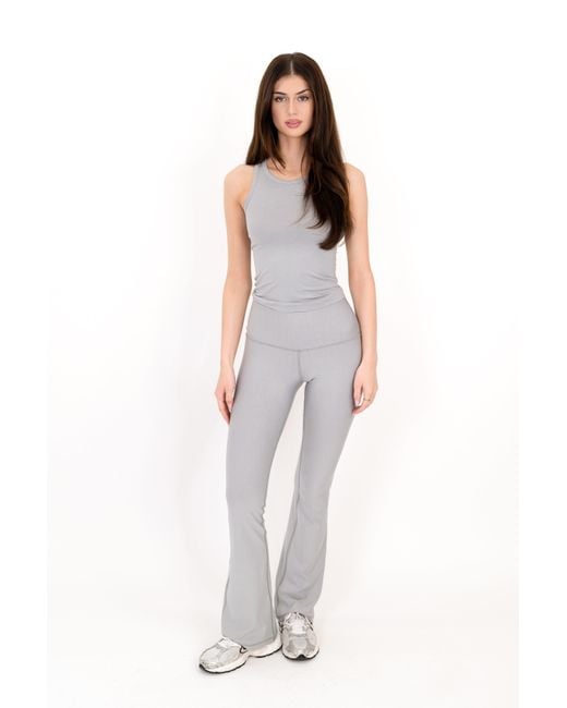 On/Off Essentials White The Core Flare Legging