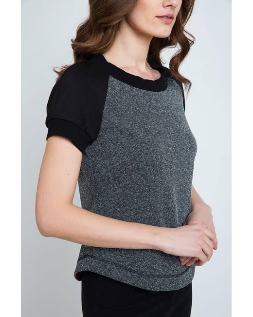 Conquista Black Short Sleeve Top With Rounded Hem