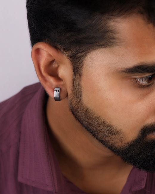 The Jewelz Multicolor Neutrals Shadow Curve Spinel Huggies for men