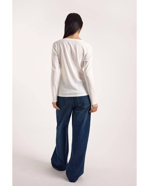 Brodie Cashmere White Long Sleeve V Neck