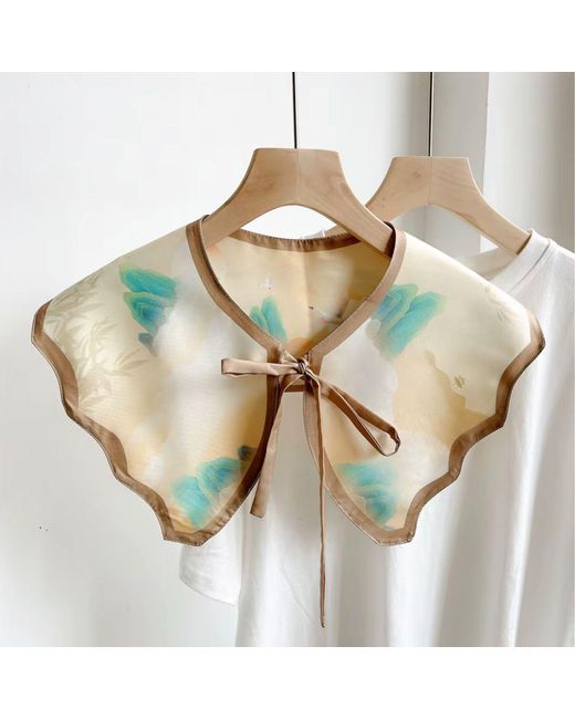 My Little Nature Multicolor Detachable Collar Cape Printed Statement Collar