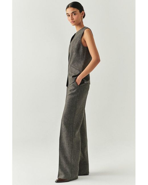 Exquise Black Royal Sleeveless Vest