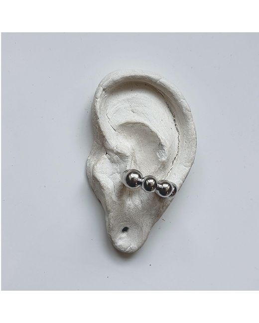London Atelier Byproduct Gray C Shaped Hoop Ball Clip Earrings