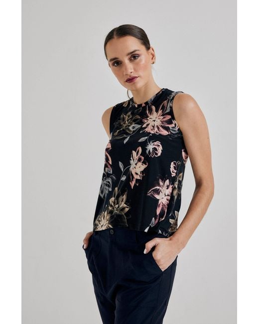 Lindsay Nicholas New York Blue Sleeveless Floral Jersey Shell