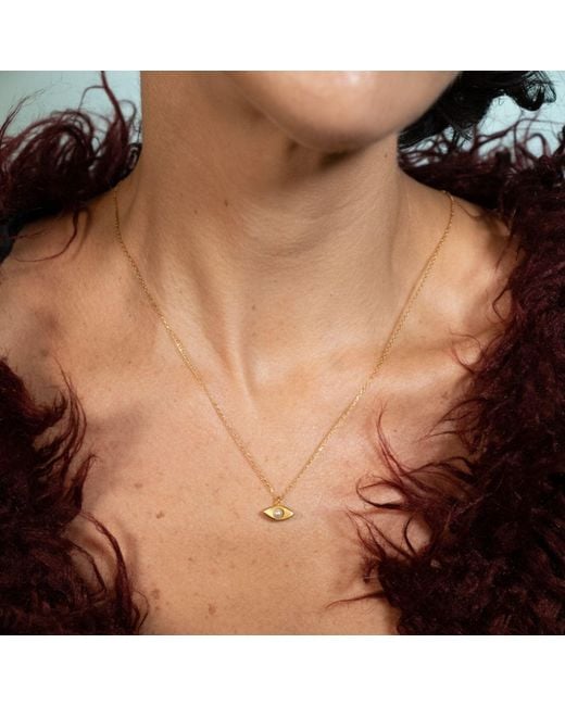 LINYA JEWELLERY Metallic Aura Minimal Pearl Eye Necklace