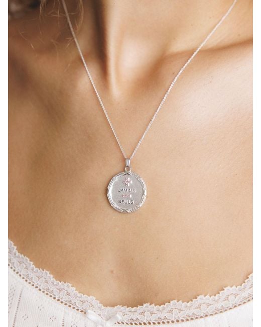 Déclarer Metallic Jamais Seuls Pendant