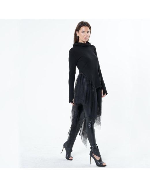 Metamorph Black Knitted Turtleneck Tunic With Tulle