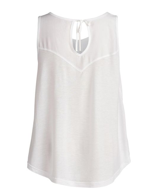 Conquista White Round Neck Sleeveless Top