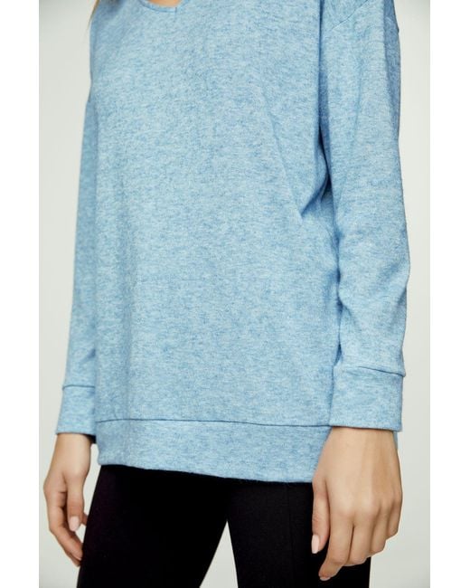 Conquista Blue Light Melange V Neck Knit Top