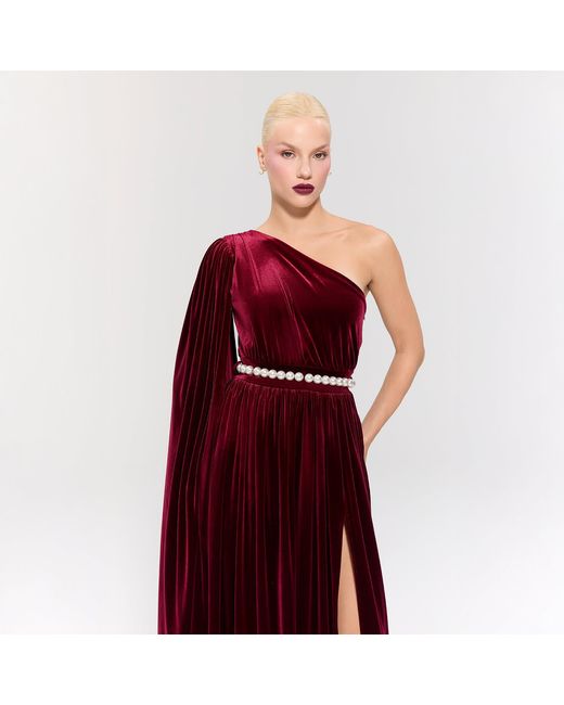 Nur Karaata Red Baglioni Burgundy Gown