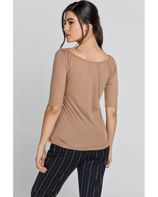 Conquista Natural Neutrals Short Sleeve Light Top
