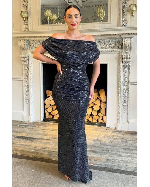 Atom Label Black Platinum Gown