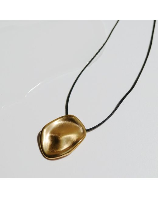 Joidart Metallic Golden Necklace With Pendant Cala