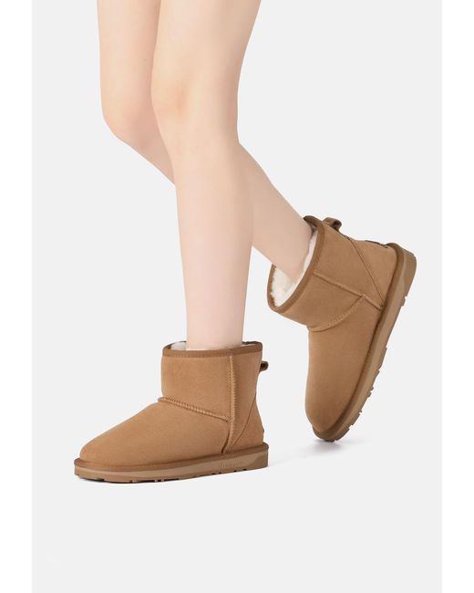 EverAu Australia Brown Emu Mini Classic Boots