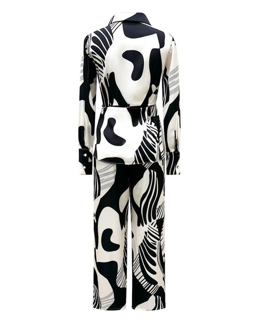 Why Mary White And Retro Pants Suit