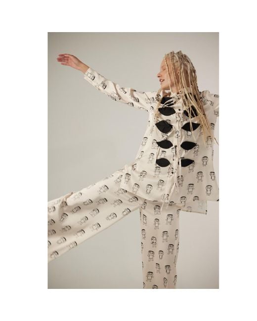Julia Allert Black Neutrals Art Print Longline Tie Front Blouse – Ivory