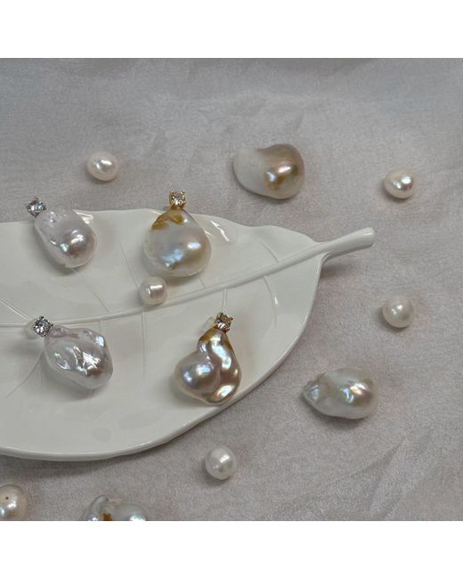Ninemoo White Gleaming Baroque Pearl Earrings