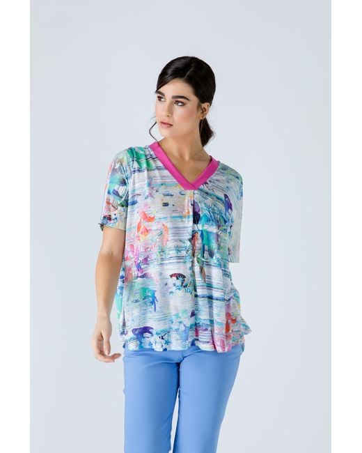 Conquista Blue Print V Neck Top