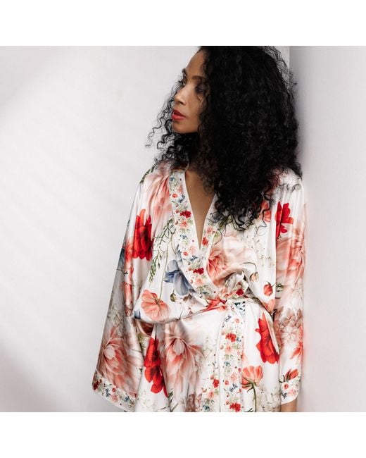 Vimissia Red Blossom Serenity Short Silk Kimono Style Robe