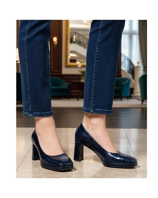 Beautiisoles by Robyn Shreiber Made in Italy Blue Cristina Embossed Leather Platform Work Evening Pump