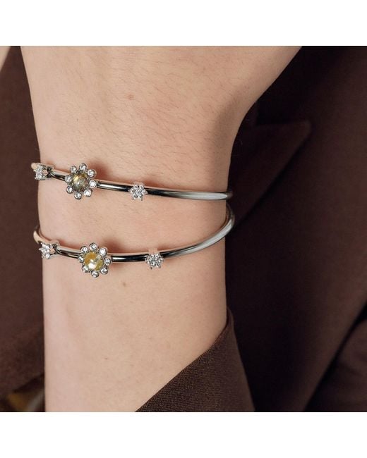 Freqnc Atelier Metallic Eight Petals Bangle