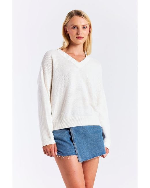 Brodie Cashmere White Rippled Stitch V Neck