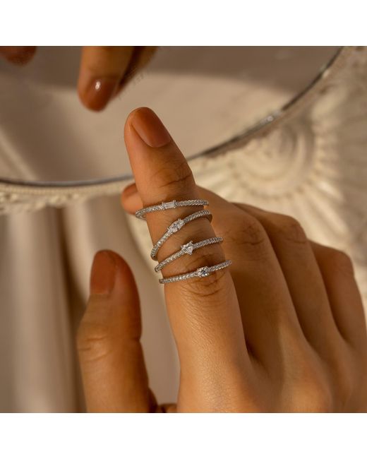 Diamonbliss Metallic Baguette Cut Dainty Solitaire Ring