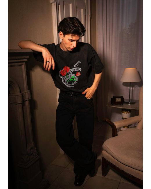 Éclectique Black Rose Graphic T-Shirt for men