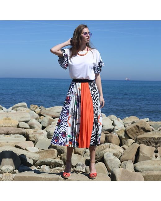 Lalipop Design Blue Cotton Blouse With Boat Neck & Pleated Sleeves