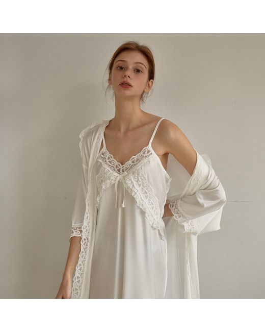 Luna Luz White Fabiola Satin Slip & Robe Ensemble