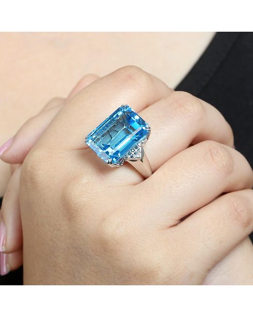 Artisan White Gold Natural Diamond Blue Topaz Cocktail Ring Handmade