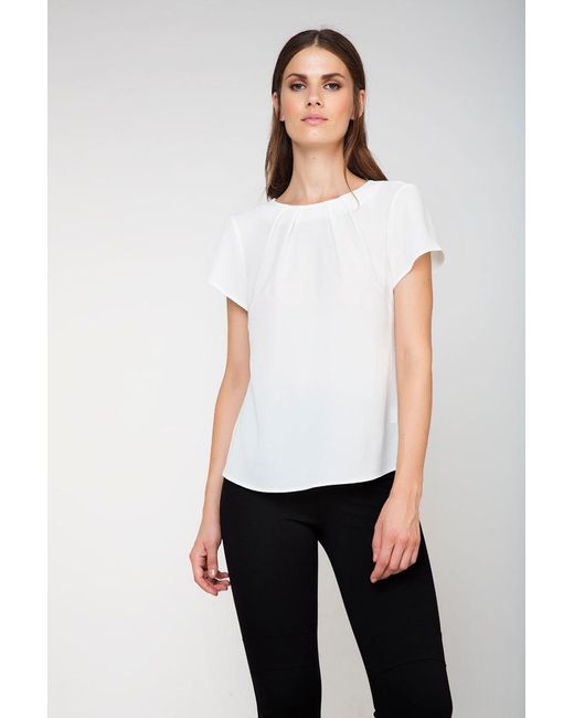 Conquista White Neutrals Elegant Polyester-Elastane Georgette Crepe Top With Keyhole Back