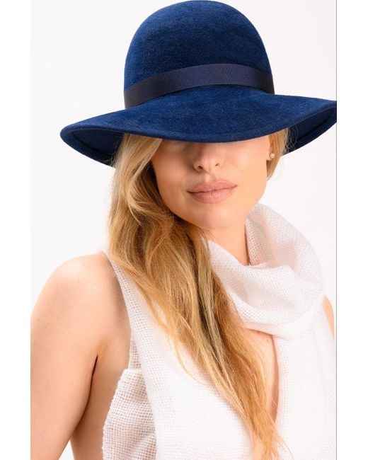 Ginta Blue Round Crown Hat With A Wide Brim