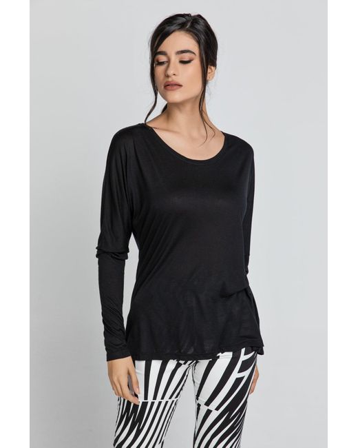 Conquista Black Top With Long Batwing Sleeves By Swl