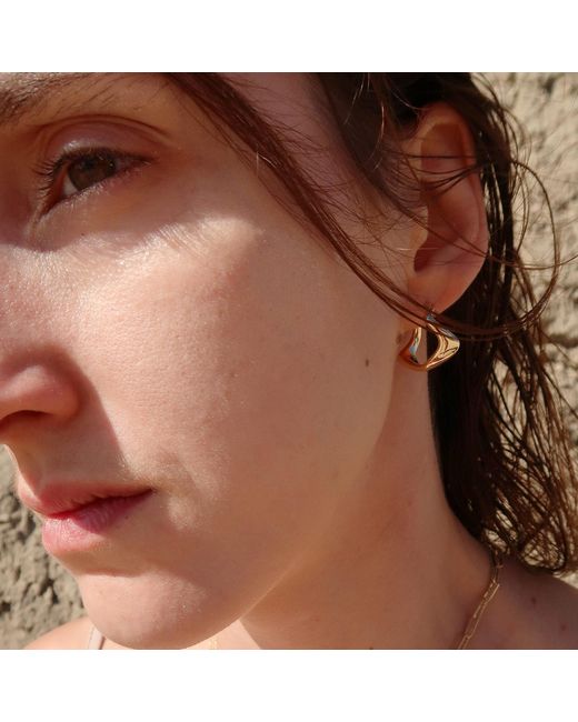 Potoska Metallic Curved Mini Hoop Earrings