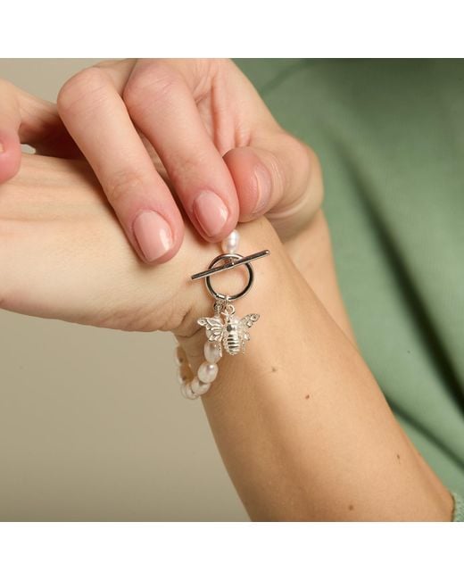 Pearls of the Orient Online Metallic Vita Cultured Freshwater Pearls Bracelet With Bumble Bee