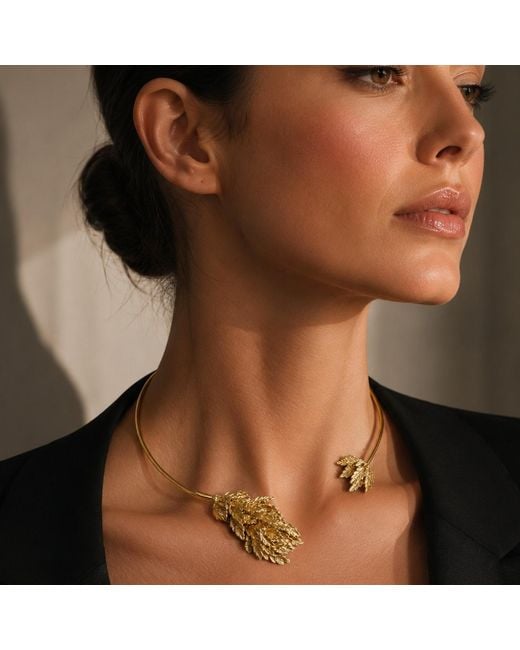 Unaloe Metallic Amazzonia Vermeil Leaf Choker Necklace – Plated Sculptural Collar – Luxury Italian Event Jewelry For