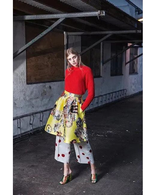 Maxjenny Yellow Knee-Length Skirt