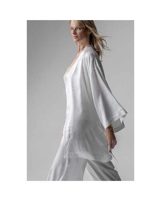 Oh!Zuza White Grace Satin Viscose Short Kimono Robe Cream