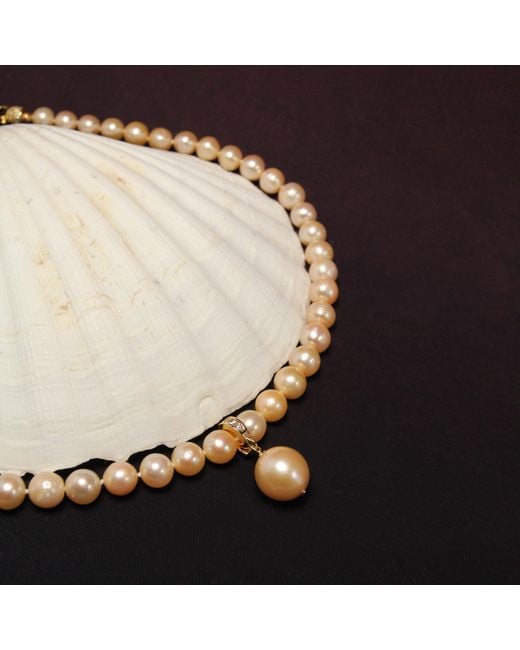 Ninemoo Metallic Belle Bow Signature Pearl Necklace