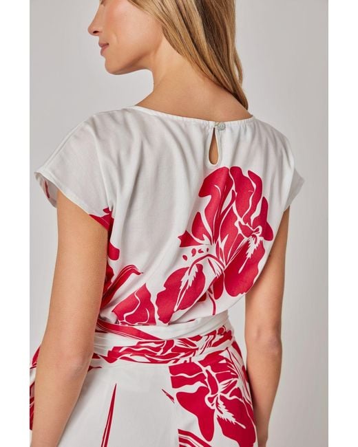Marianna Déri Red Top With Botanical Print