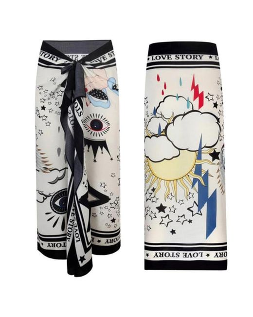 LOVEIST STORE Gray Lovestory Statement Print Pareo Sarong