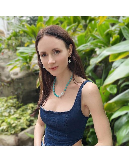 Farra Blue Rhinestone Bordered Chain Simple Earrings