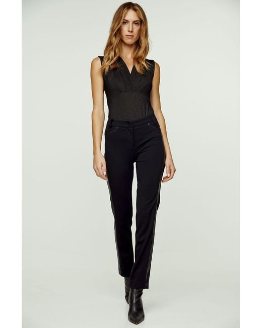 Conquista Black Fitted Jeggings With Faux Leather Detail